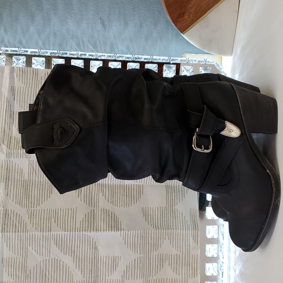 SIDESTEP BLACK WESTERN BOOTS 🤠 - Picture 5 of 10